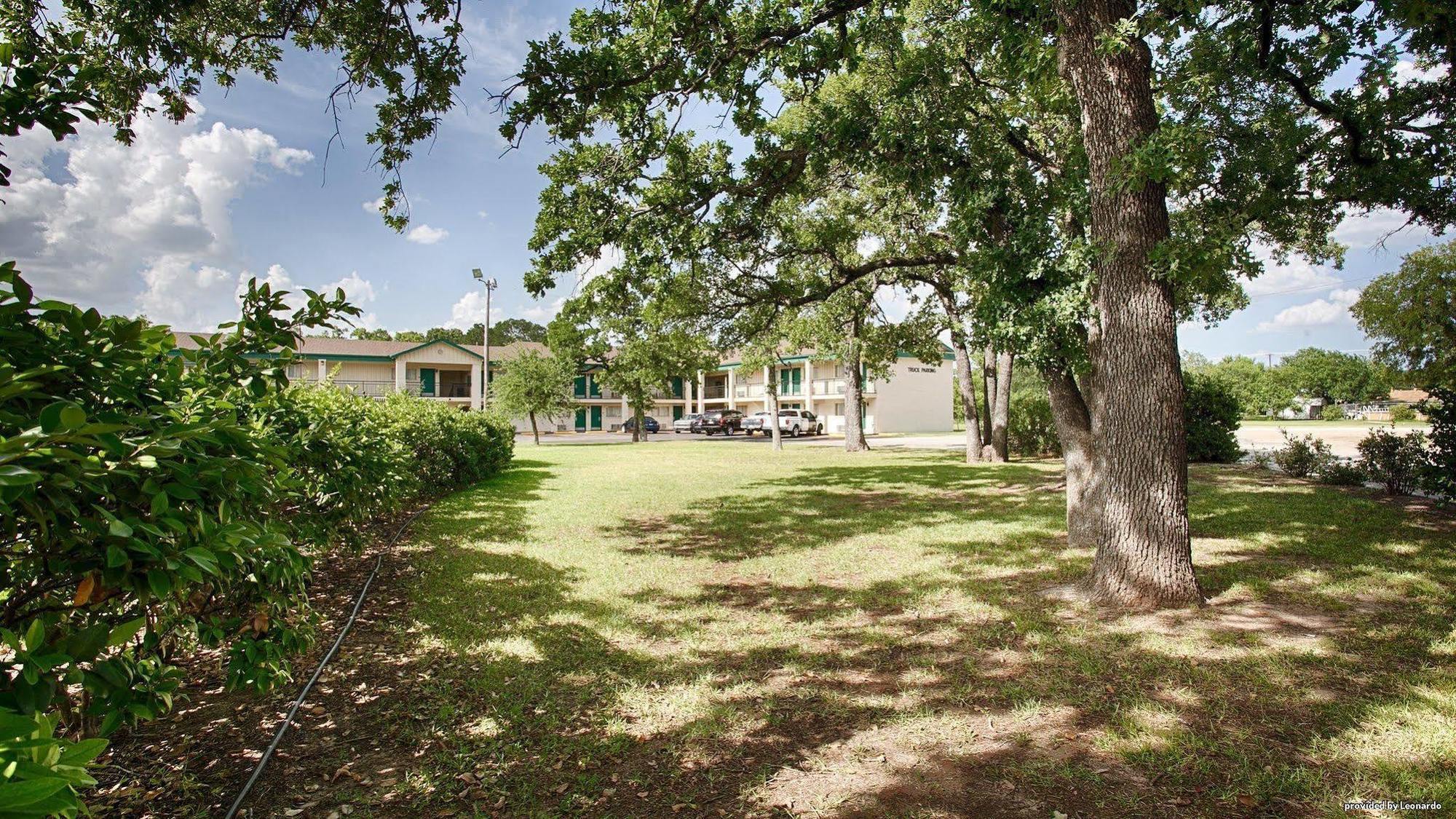 ロードウェイ イン ゲーツビル Gatesville エクステリア 写真